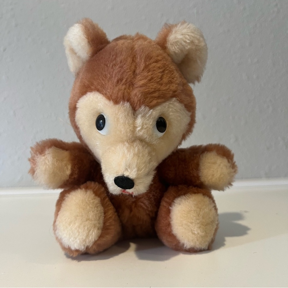 Vintage R. Dakin Honey Cub Teddy Bear Stuffed Animal Plush 6" 1975 Nut Shell